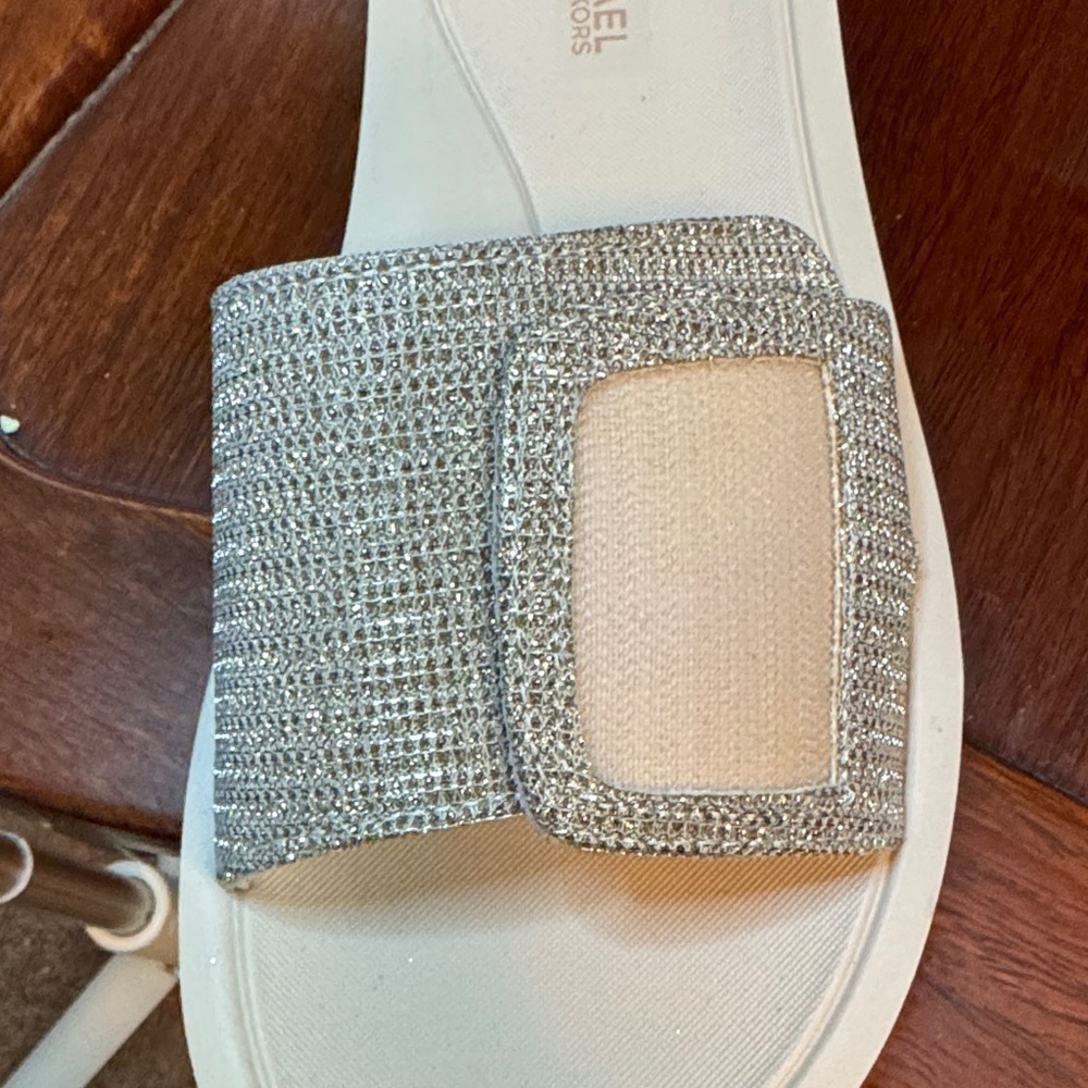 NWT Michael Kors MK Slides Glittering White Gold Sandals Size 8 w/Box - Picture 9 of 10